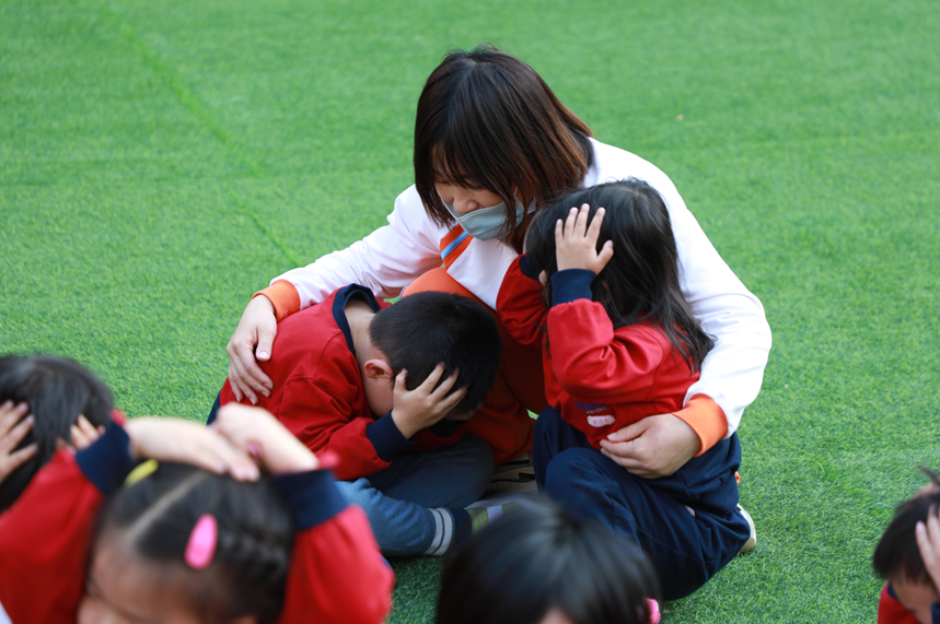 地震来了，我不怕 | 天津生态城海丽达幼儿园防震演习